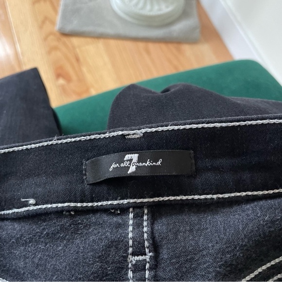 7 for All Mankind 7FAM Black Spliced Hem Black Sateen Ankle Skinny Jean EUC 27 - Picture 8 of 11